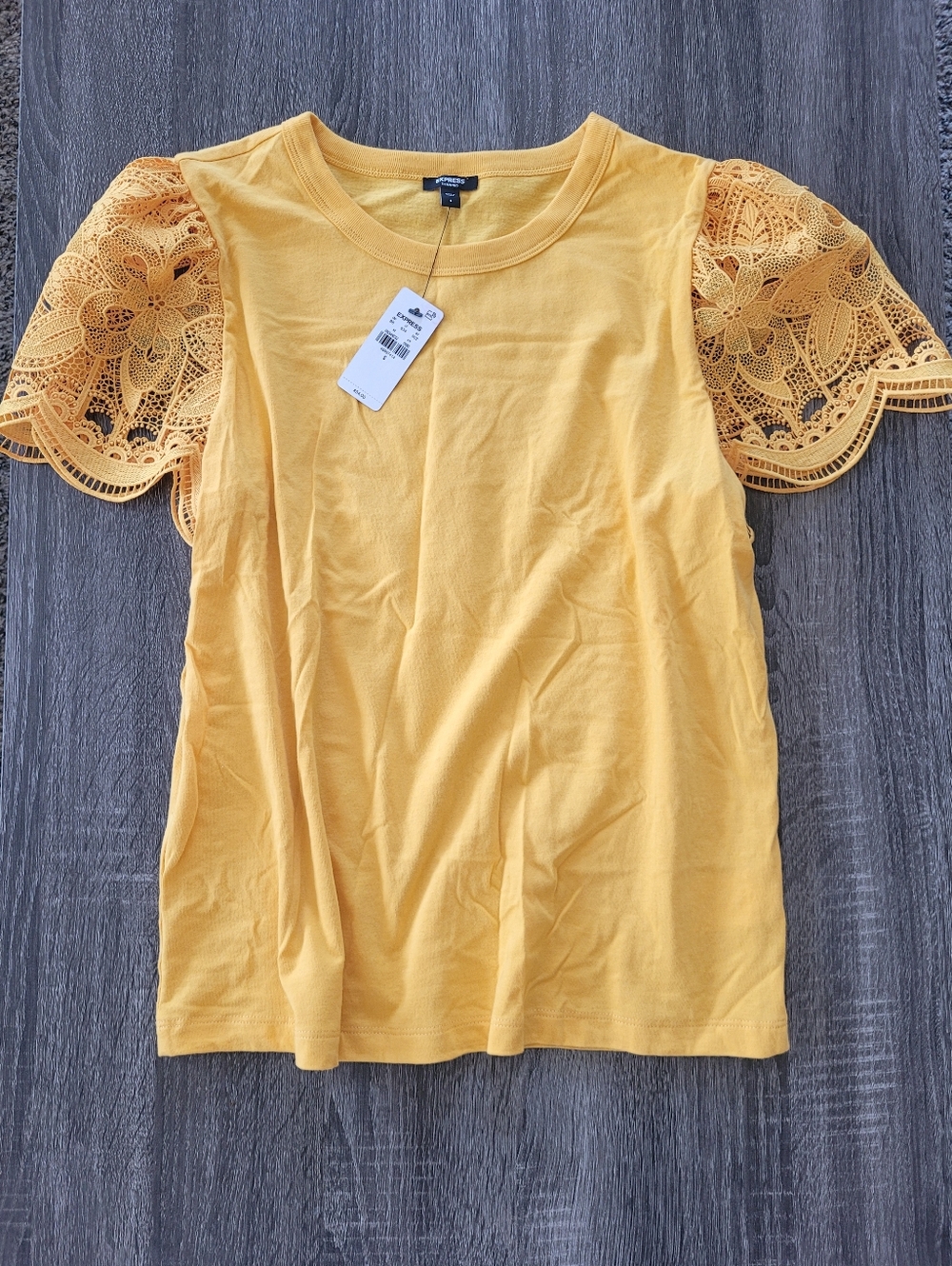 NWT Express Yellow Lace Sleeve Short Sleeve Tee